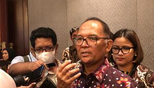 Kepala Eksekutif Pengawas Perasuransian, Penjaminan, dan Dana Pensiun OJK, Ogi Prastomiyono. Otoritas Jasa Keuangan (OJK) menginisiasi Industrial Reform melalui Peta Jalan Pengembangan dan Penguatan Industri Perasuransian Periode 2023-2027, bersama dengan seluruh stakeholders sektor perasuransian dalam rangka menumbuhkan sense of ownership untuk bersama melaksanakan komitmen yang terdapat dalam peta jalan ini.