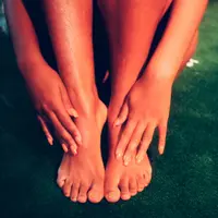 Ilustrasi kulit kaki pecah-pecah/Billie on Unsplash