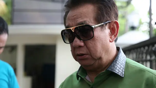 [Bintang] Anwar Fuadi