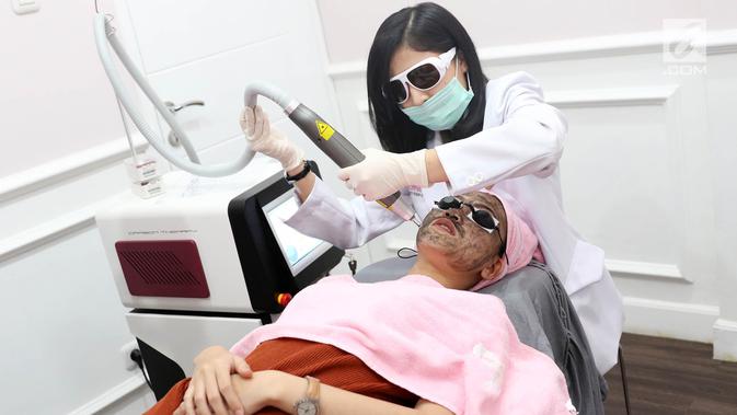 Laser Wajah Ini Bisa Selesaikan Semua Masalah Kulit ...