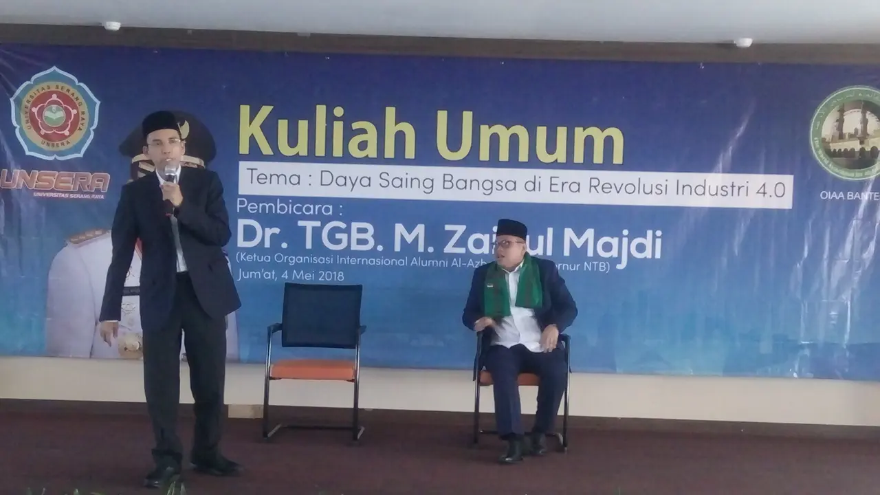 Tuan Guru Bajang (TGB) Zainul Majdi menjadi pembicara di Universitas Serang Raya (Yandhi/Liputan6.com)