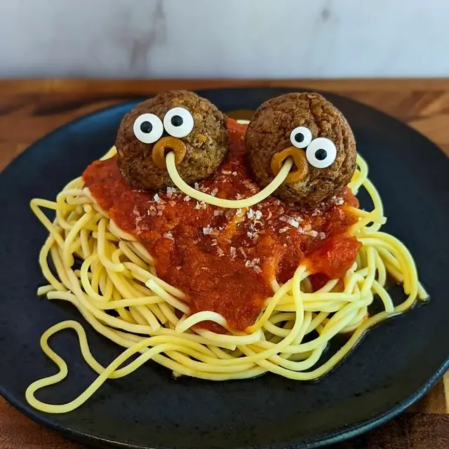 Menghias Makanan Unik