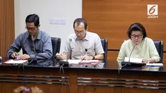 Wakil Ketua KPK Basaria Panjaitan membeberkan kronologi operasi tangkap tangan yang terjadi pada Sabtu, 17 Juni 2017 dini hari tersebut.