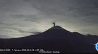 Gunung Semeru kembali erupsi tinggi letusan mencapai 900 meter (Istimewa)