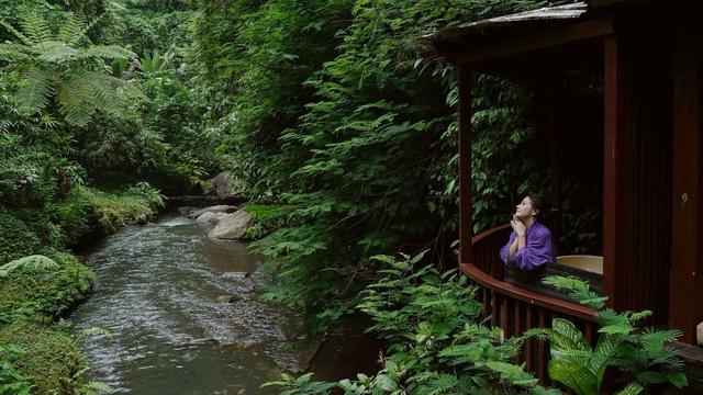 Momen Liburan Prilly Latuconsina di Bali. (Sumber: Instagram/prillylatuconsina96)