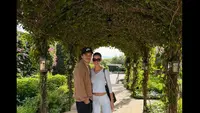 Gaya Liburan Mewah Brooklyn Beckham dengan Uang dari Ayah Nicola Peltz, Keluar Rp 393 Juta demi Sebotol Anggur