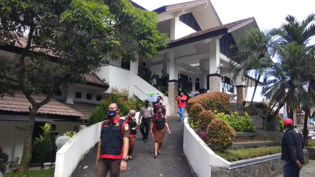 geledah