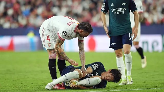 Foto: Melihat Sergio Ramos Kepayahan, Sevilla Dipermalukan Arsenal di Liga Champions