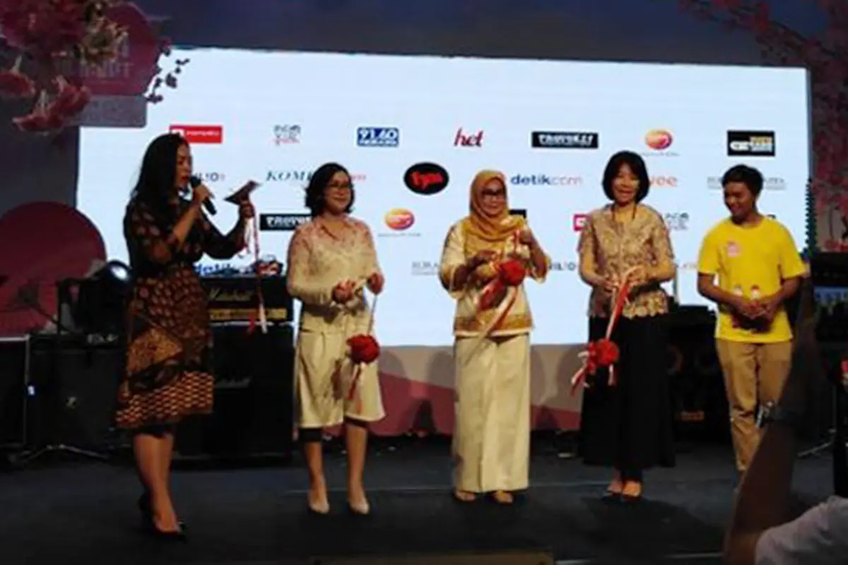 Dukung Ekonomi Kreatif, Yuk Berburu Produk Unik di Loca Market 2019