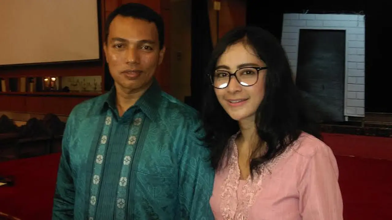 Uut Permatasari dan Suami 