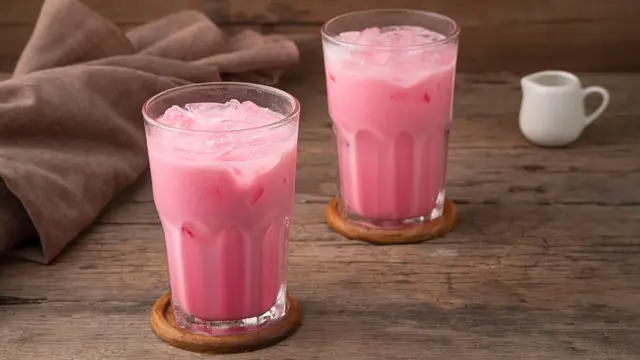 nom yen Thailand pink iced milk