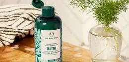 Conditioner dengan kandungan utama tea tree.
