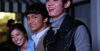 The Freaks syuting video klip lagu 'Bahagia Dengan Cinta' di kawasan Ciniru, Kebayoran Baru, Jakarta Selatan, Senin (17/8/2015). (Deki Prayoga/Bintang.com)