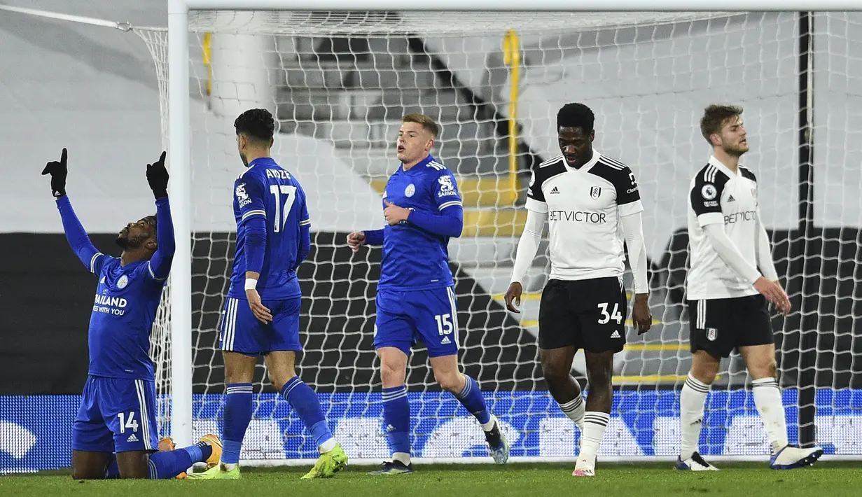 Leicester pun berhasil membuka keunggulan pada menit ke-17 melalui gol Kelechi Iheanacho. (Glyn Kirk/Pool via AP)