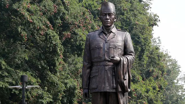 Patung Presiden Soekarno di GBK