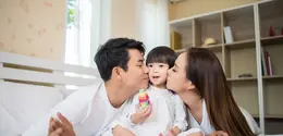 Metode ini menekankan pentingnya momen kecil namun konsisten yang mampu mempererat hubungan emosional orangtua dan anak. (Foto: jcomp/Freepik)