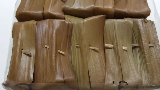 Hidangan kue bagea