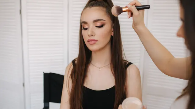 Beda Jenis Bedak, Beda Juga Fungsinya untuk Menyempurnakan Makeup