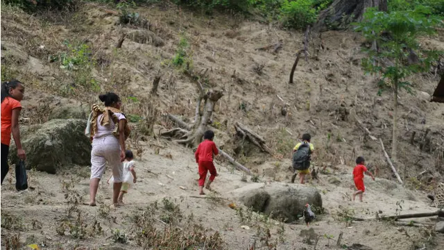 Kesunyian Dusun Terpencil di Bonebol, Hidup Terisolasi Tanpa Listrik dan Gawai