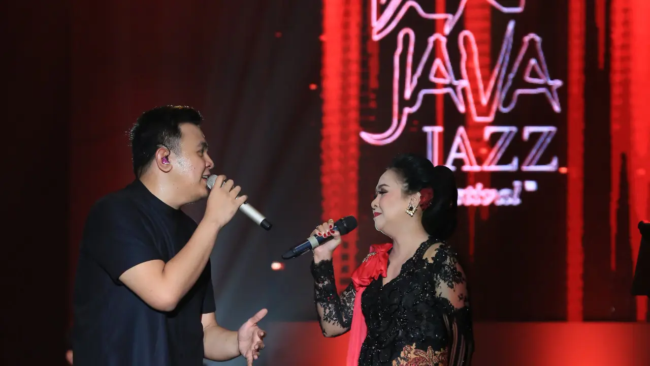 [Bintang] Tulus 