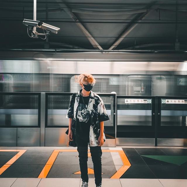 Beranjak Remaja, Ini 6 Potret Terbaru Baim Cilik dengan Berbagai Warna Rambut