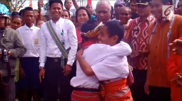 Jonanes Andy Kala Marcal, bocah yang melakukan aksi heroik dengan memanjat tiang bendera disaat tali pengait putus.