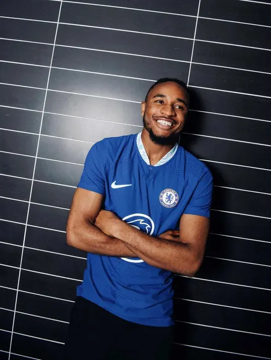 Serupa dengan Manuel Ugarte, Christopher Nkunku didatangkan Chelsea dari RB Leipzig juga dengan nilai transfer 60 juta Euro atau setara Rp1,01 triliun dengan durasi kontrak selama 6 tahun hingga 30 Juni 2029. (chelseafc.com)