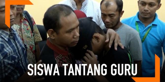 VIDEO: Siswa Penantang Guru Menangis Minta Maaf