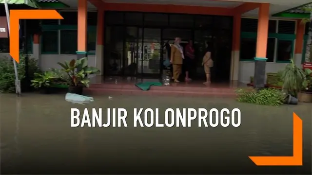 Gladi Ujian Nasional di Wates, Yogyakarta gagal dilakukan setelah sekolah terendam banjir.