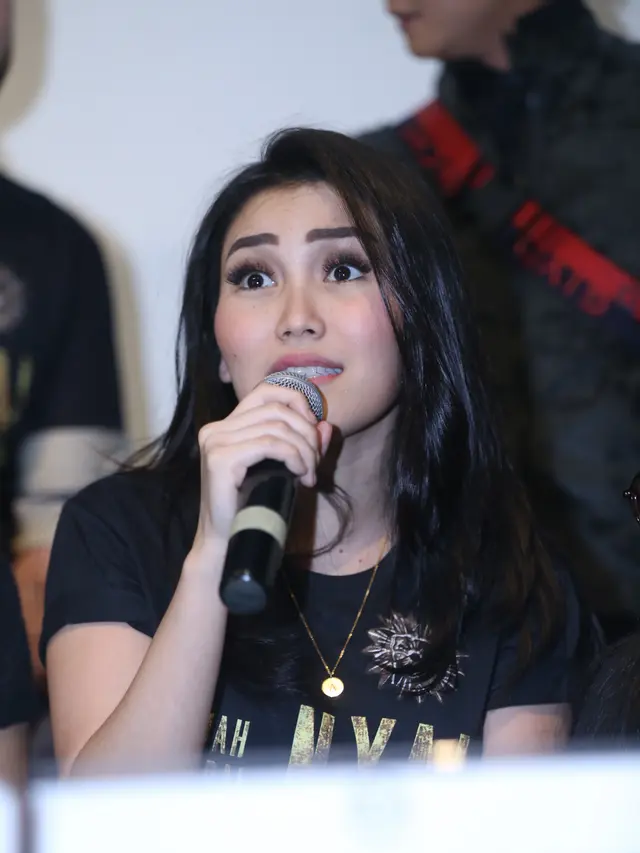 [Fimela] Ayu Ting Ting