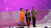 Presiden Joko Widodo (Jokowi), Ibu Negara Iriana dan jajaran organisasi OASE KIM bersama Ketua Umum KOWANI Giwo Rubianto Wiyogo.