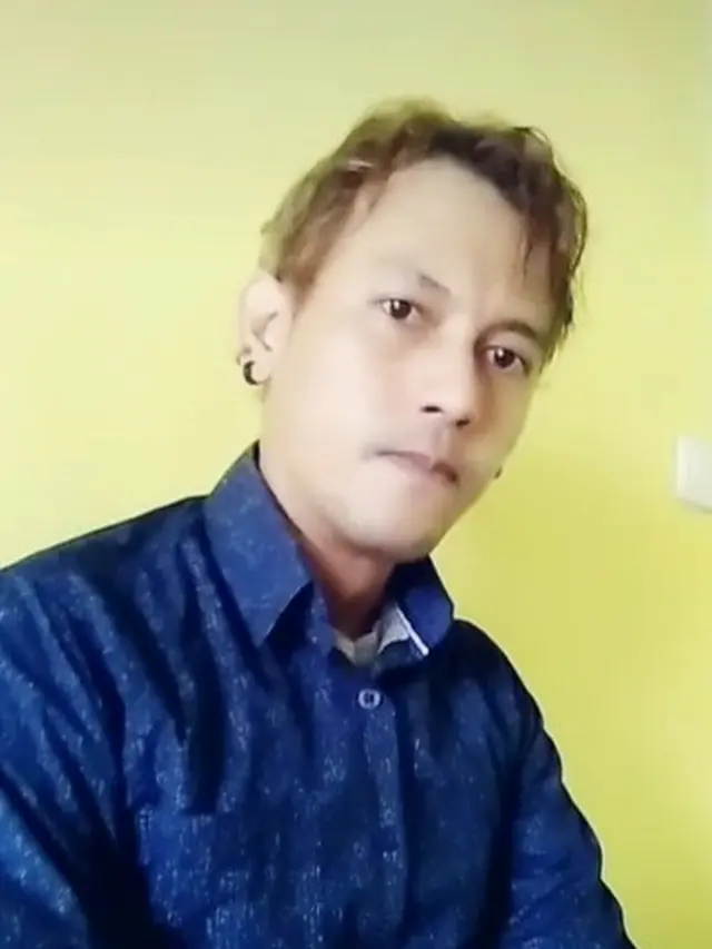Viral Pria Disebut 'Kembaran' Chef Juna di TikTok, Ini 6 Potretnya