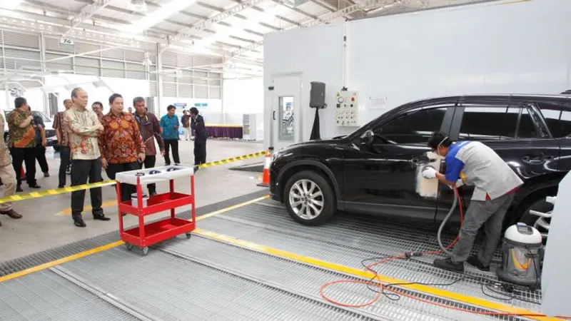 Mazda Resmikan Bengkel Bodi dan Cat Bersertifikasi di Tangerang