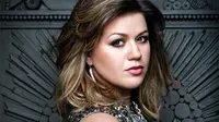 Dibantu Sia, Kelly Clarkson Merasa Percaya Diri