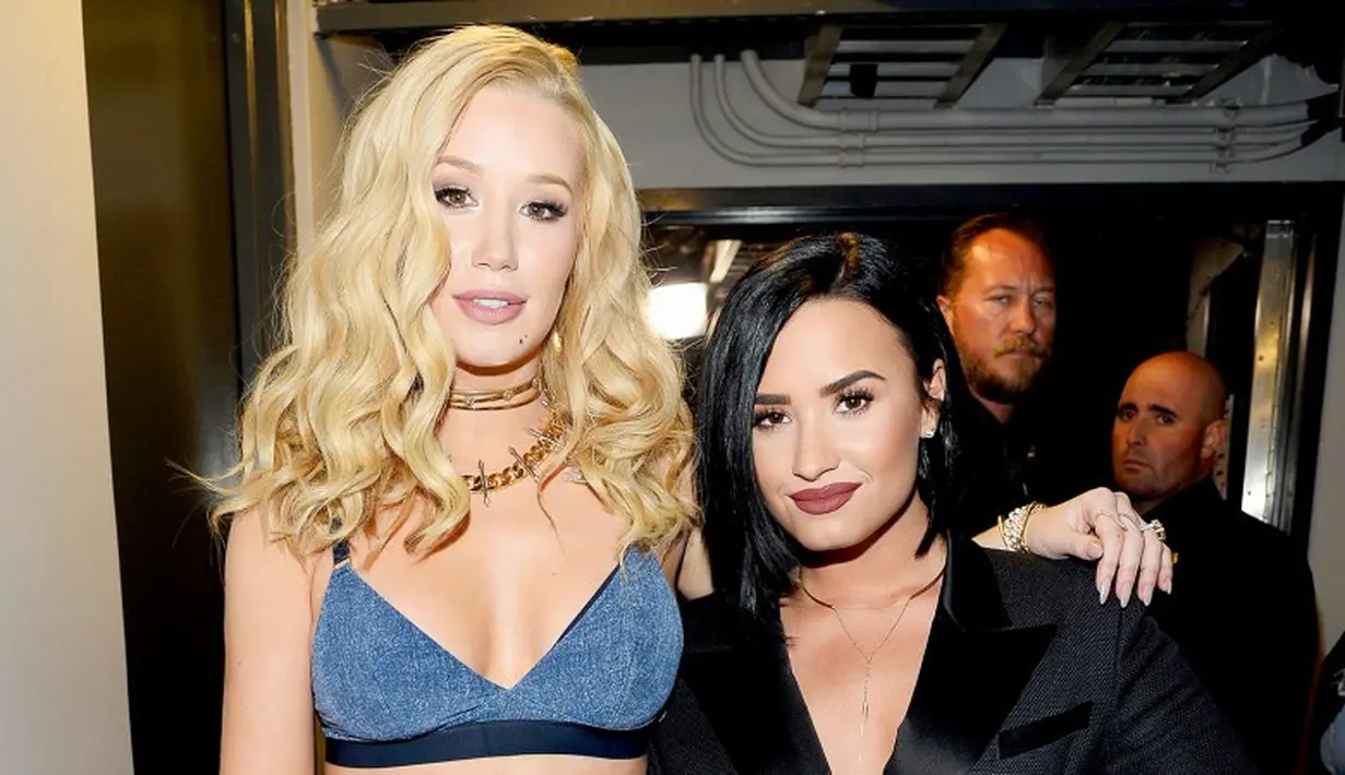 Iggy Azalea mengaku bahwa dirinya mengetahui Demi Lovato kembali minum alkohol sebelum sahabatnya itu mengungkapkan pada dunia. (Frazer Harrison/Getty Images for iHeartRadio/Turner/USWeekly)