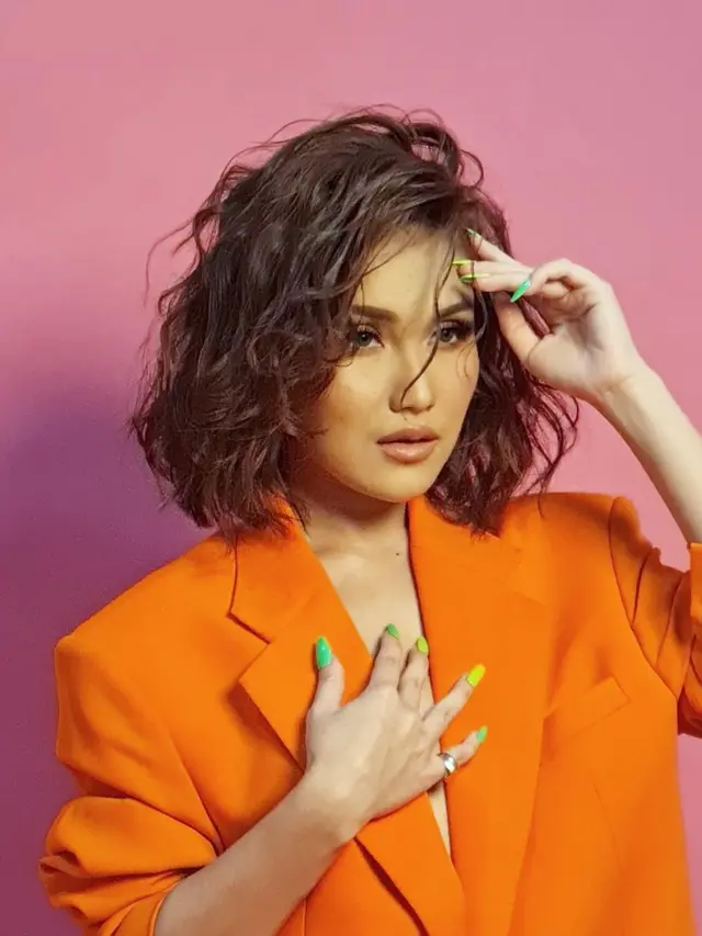 6 Pemotretan Terbaru Ayu Ting Ting dengan Berbagai Tema, Curi Perhatian