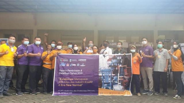 Sharing Knowledge dan Workshop Produk Tepat Guna untuk Hasilkan Mebel Berkualitas
