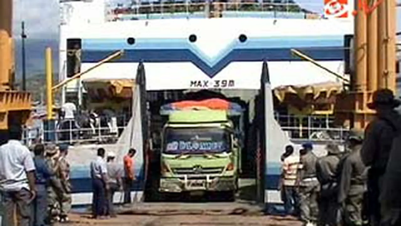 111225bpelabuhan-bima.jpg