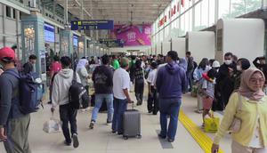 KAI sebut warga Jakarta yang sebelumnya libur nataru mulai kembali ke Jakarta (Foto: Winda Nelfira/Liputan6.com)