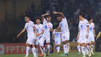 Pemain Nam Dinh, Rafaelson, merayakan gol bersama rekan-rekannya, termasuk Hendiro Araujo. (Dok. Bola.com/Nam Dinh FC)