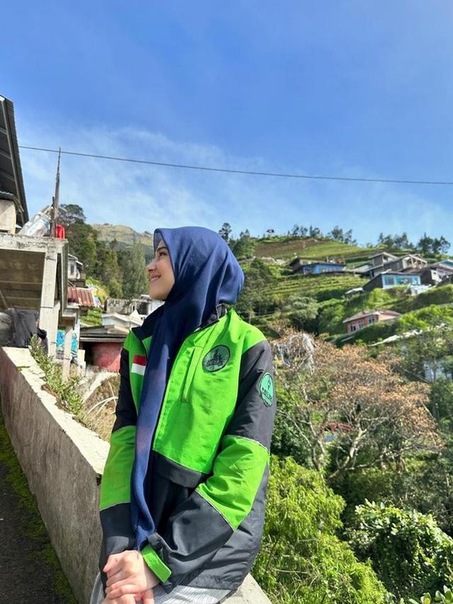 Syifa Hadju Kenakan Hijab