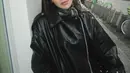 Tampilan kece Mahalini dengan jaket kulit saat liburan di Paris. [@mahaliniraharja]