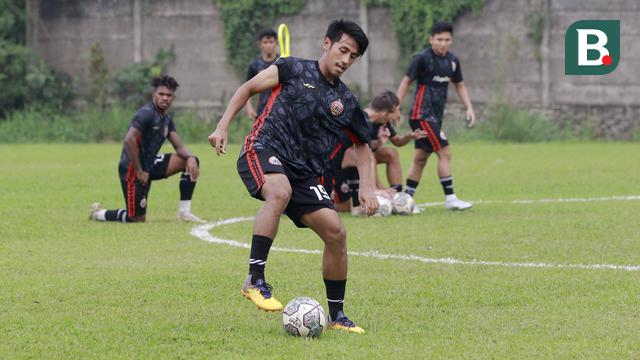 Foto: Persija Jakarta Matangkan Taktik Jelang Bergulirnya Liga 1 Musim 2022 / 2023