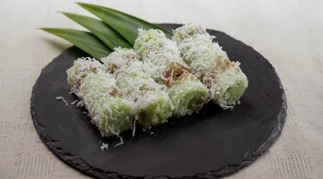 kue putu berbahan kelapa oleh jadilaper.com