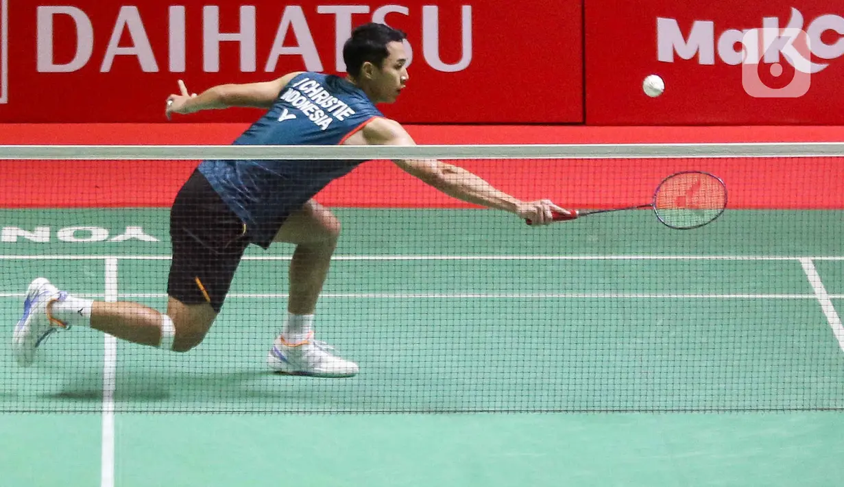 Laga kedua pemain tunggal putra tersebut berlangsung ketat dan alot. (Liputan6.com/Herman Zakharia)