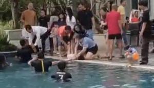 Bocah tenggelam di kolam renang Medan (Foto: Tangkapan Layar)
