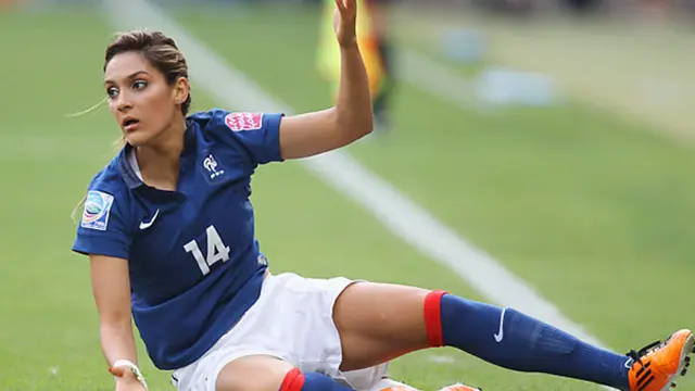 Louisa Necib