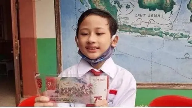 5 Potret Izzam Athaya, Bocah Berpakaian Adat Tidung di Uang Baru Rp 75 Ribu