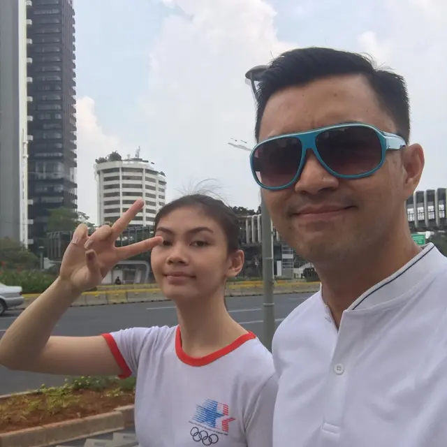 7 Potret Kebersamaan Anjasmara dengan Sang Putri, Bak Kakak Beradik