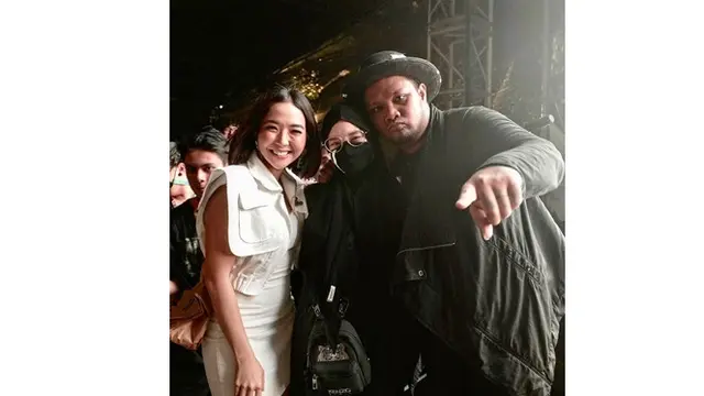 6 Potret Gisel Manggung Bareng Last Child, Nostalgia Duet 'Seluruh Nafas Ini'